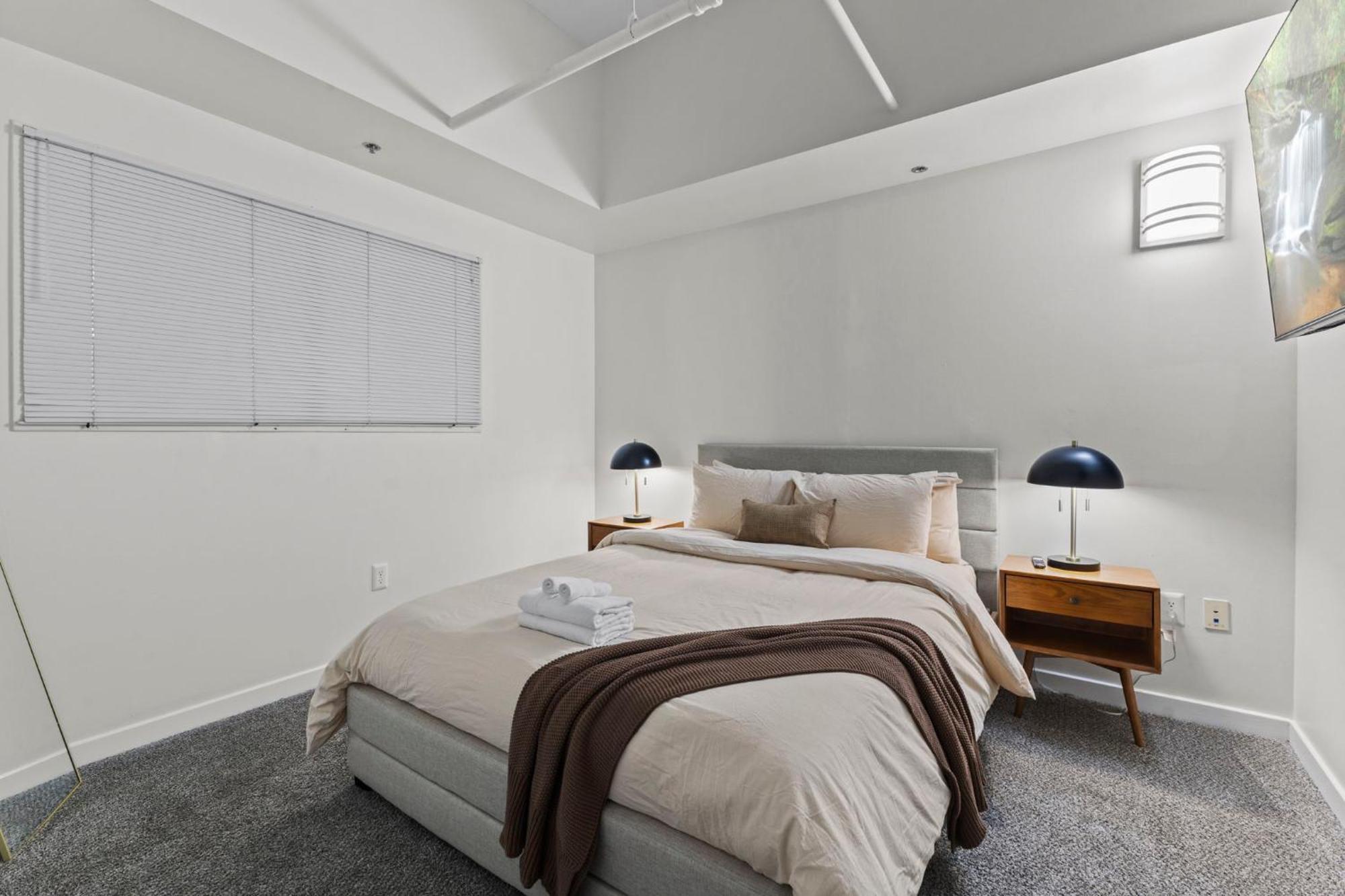 Indy Urban Stay - Skywalk - Sleeps 8 - Downtown - Stadium Indianapolis Dış mekan fotoğraf