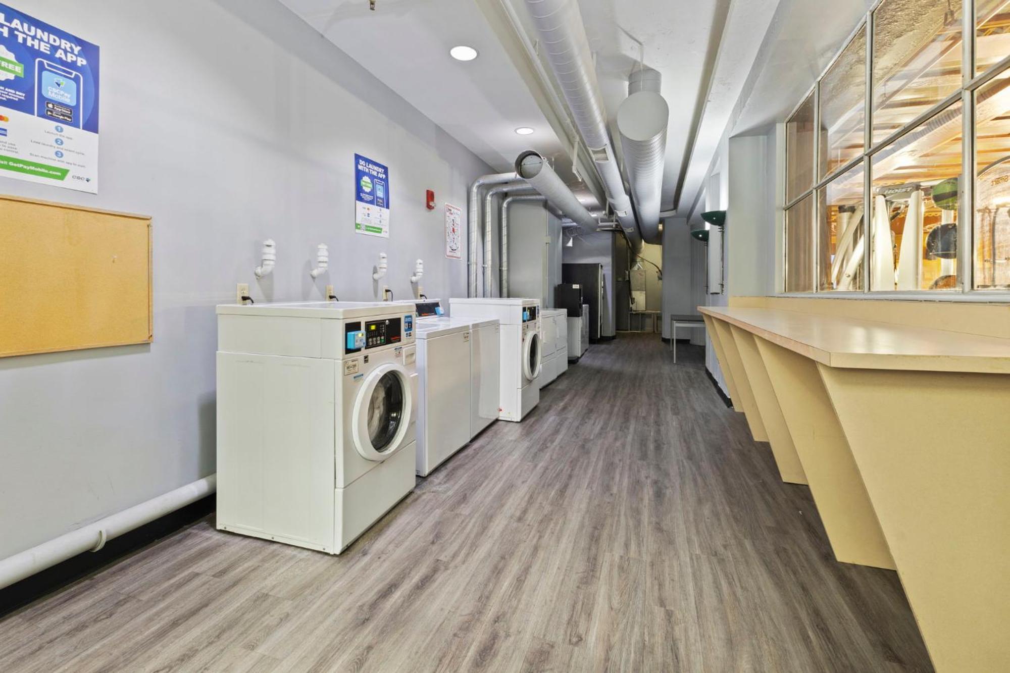 Indy Urban Stay - Skywalk - Sleeps 8 - Downtown - Stadium Indianapolis Dış mekan fotoğraf