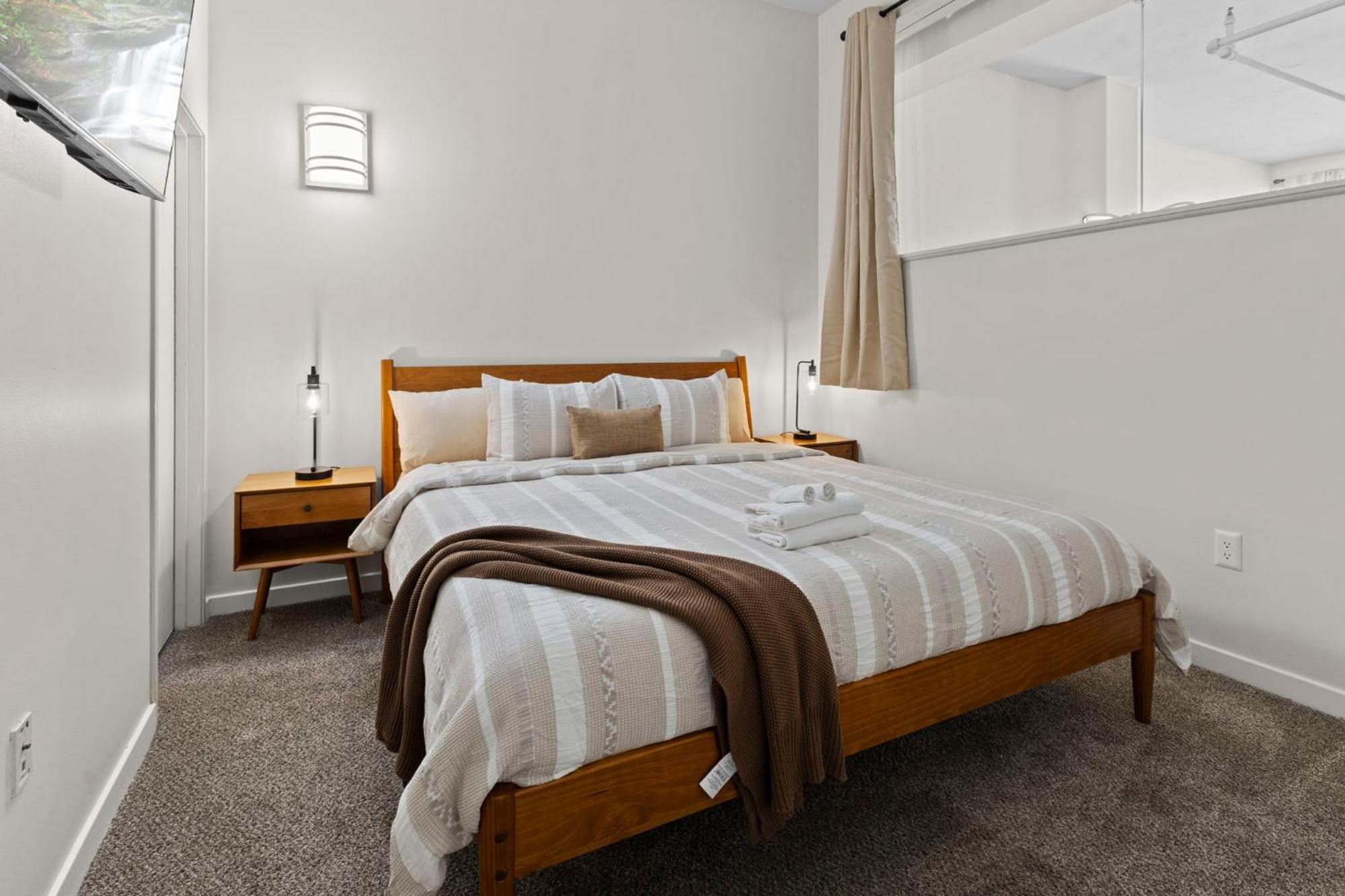 Indy Urban Stay - Skywalk - Sleeps 8 - Downtown - Stadium Indianapolis Dış mekan fotoğraf