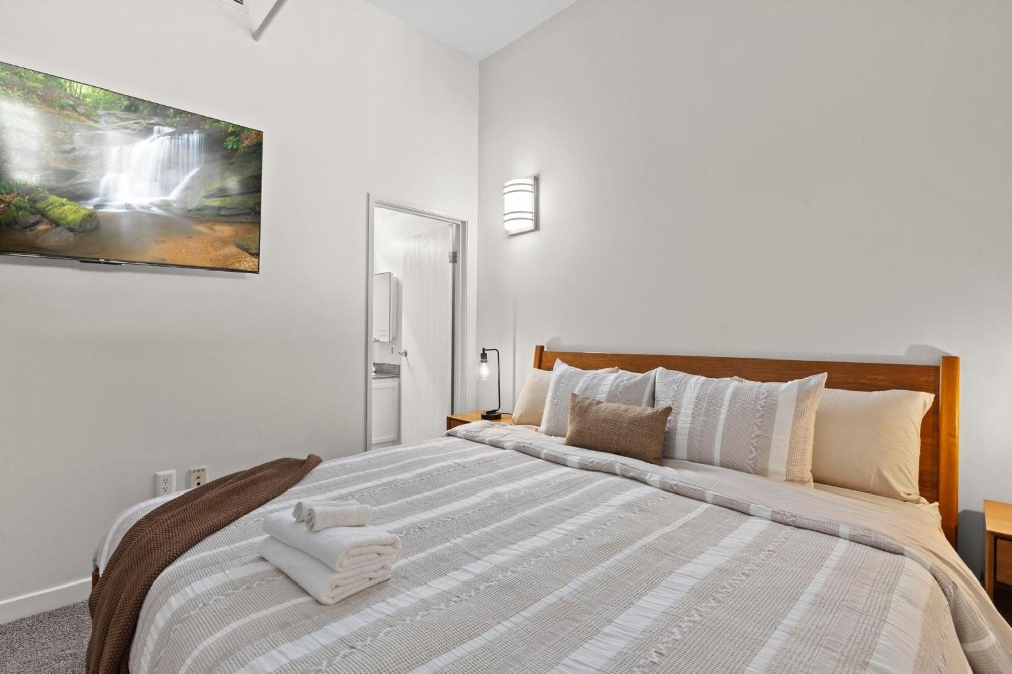 Indy Urban Stay - Skywalk - Sleeps 8 - Downtown - Stadium Indianapolis Dış mekan fotoğraf