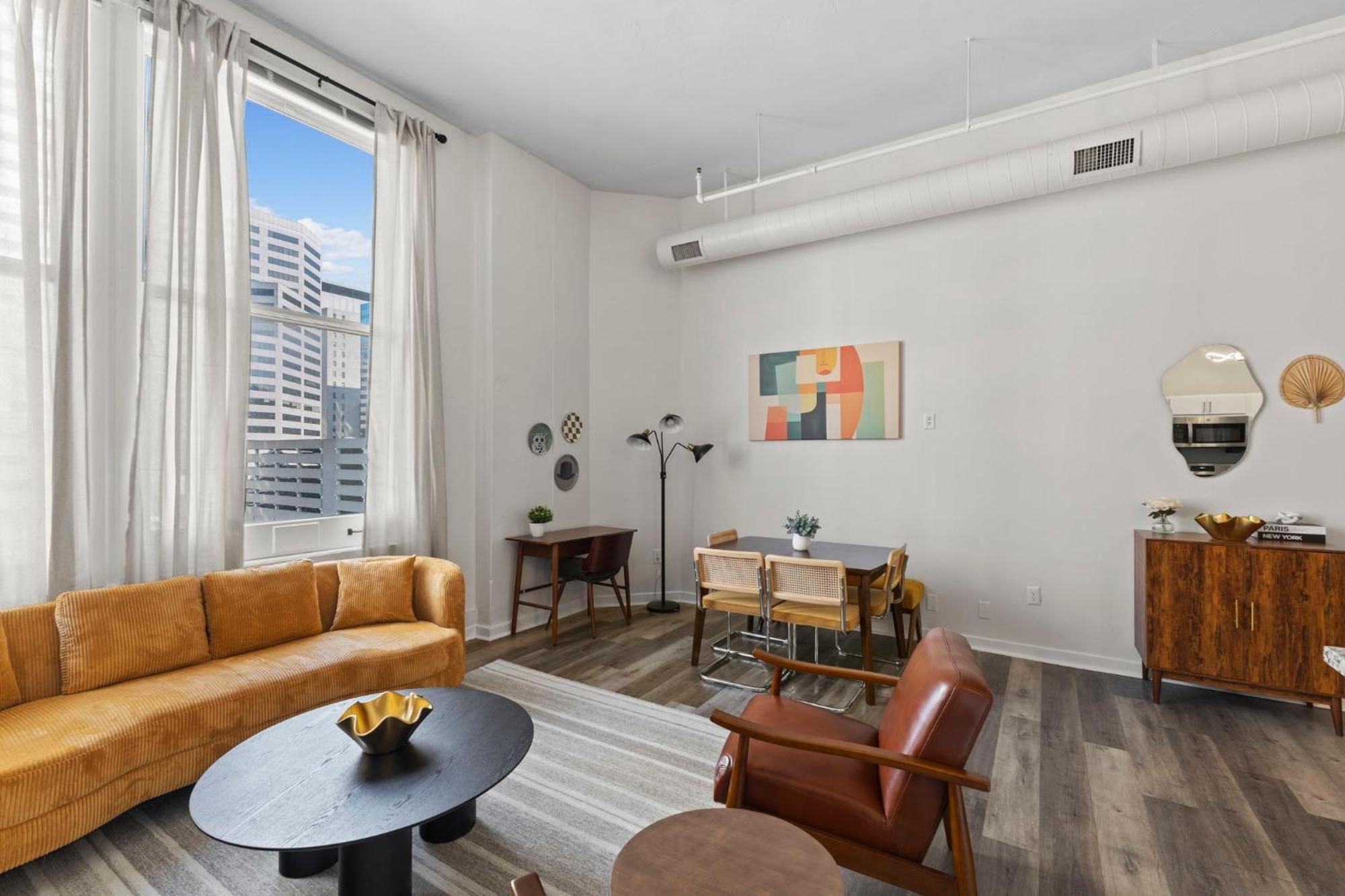 Indy Urban Stay - Skywalk - Sleeps 8 - Downtown - Stadium Indianapolis Dış mekan fotoğraf